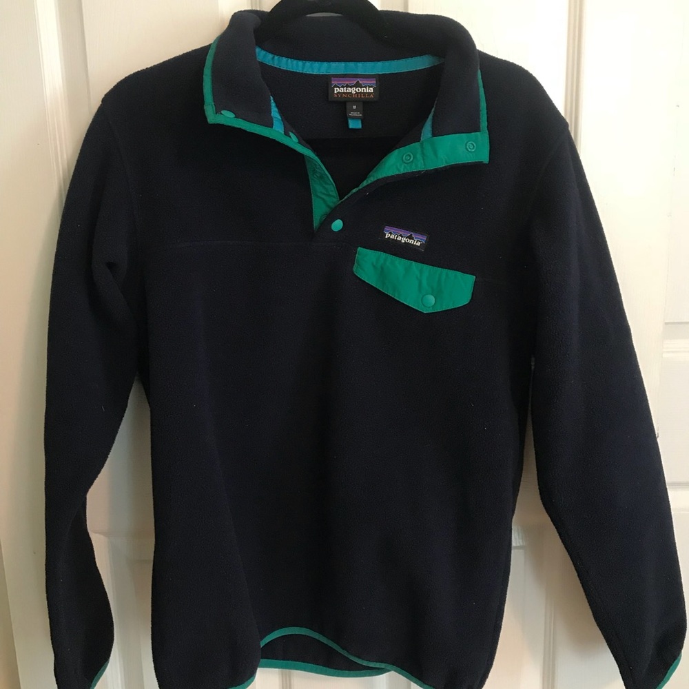 Women’s Navy Patagonia Pullover